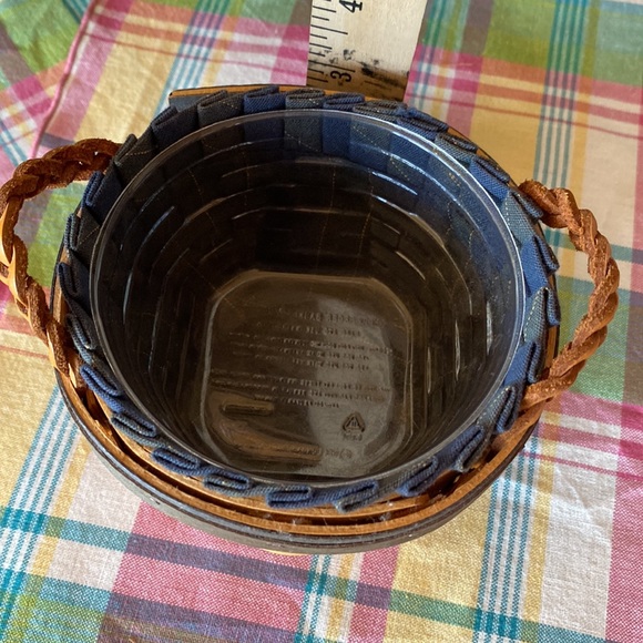 Longaberger collectors club 98 thyme basket, protector and liner - Picture 2 of 4